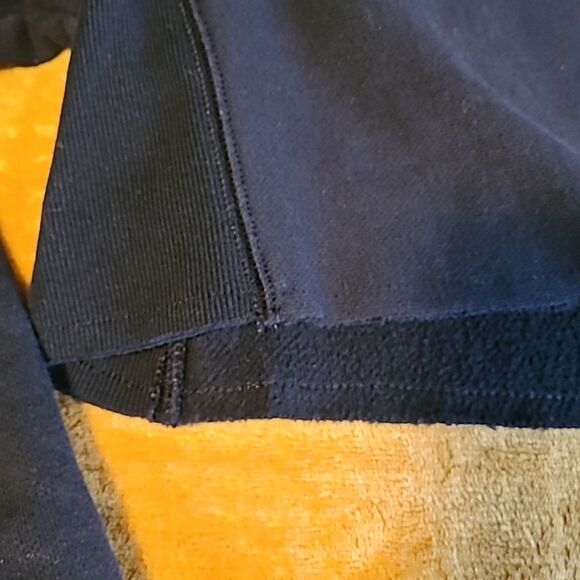 Champion Reverse Weaved Cropped Cut-Off Sweatshirt - Black - Women's  M - Picture 3 of 8